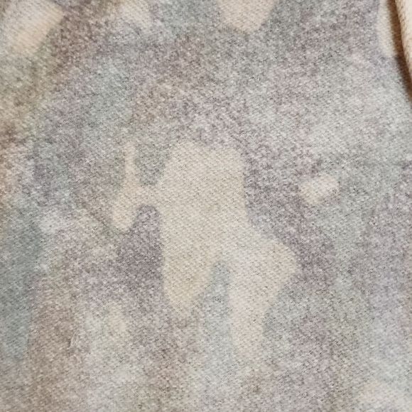 Maurices brand camouflage hoodie - Picture 10 of 12